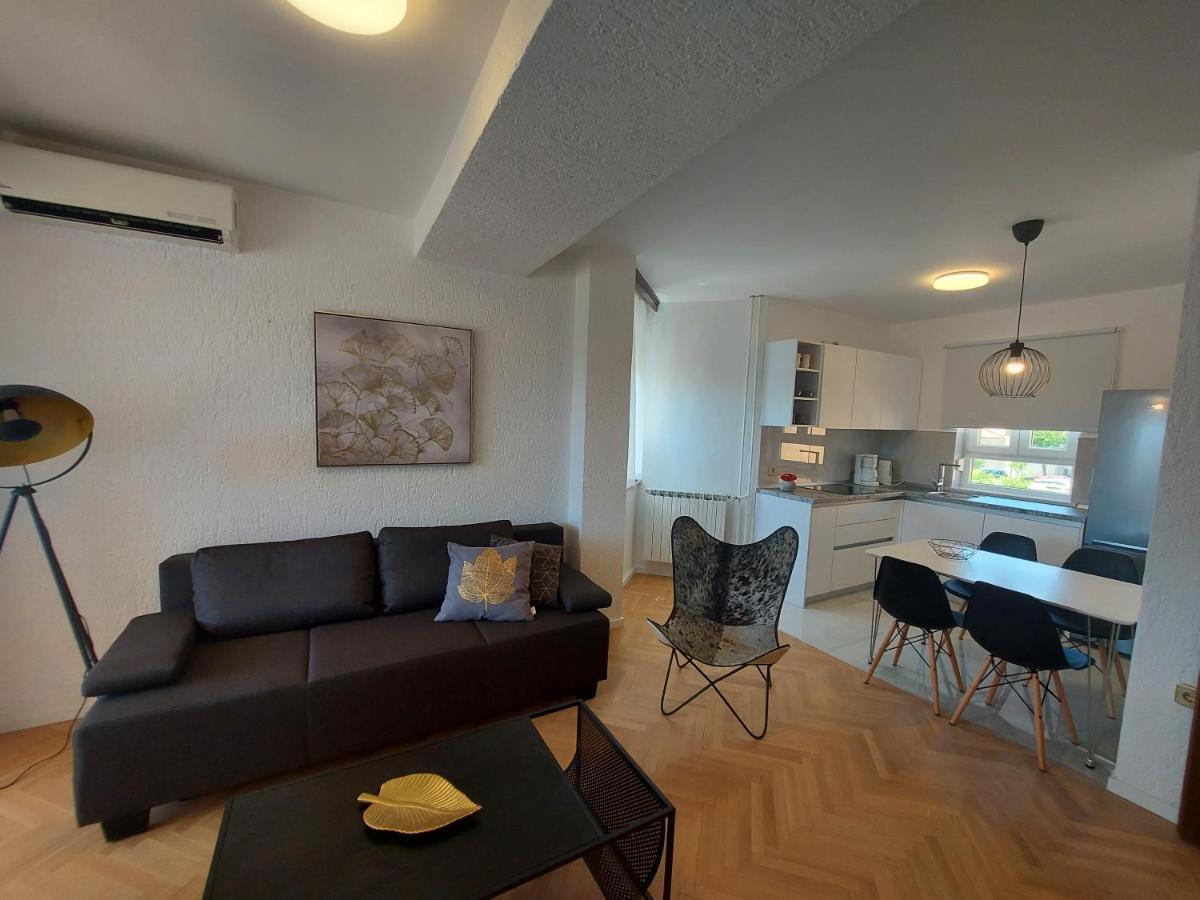 Apartments Fugosic Punat Exterior photo